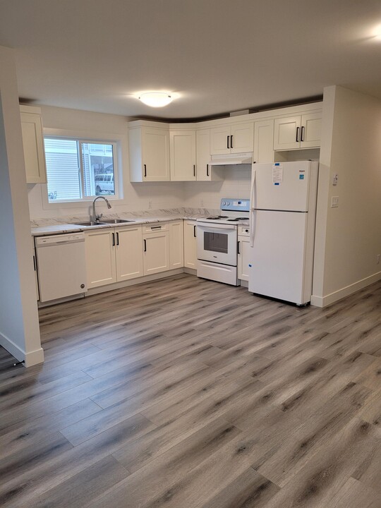 596 Lance Pl in Nanaimo, BC - Building Photo