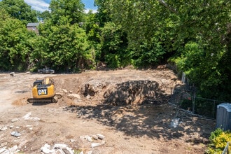 7611 Germantown Ave in Philadelphia, PA - Foto de edificio - Building Photo