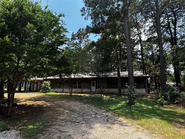 property at 106 Shetland Ln