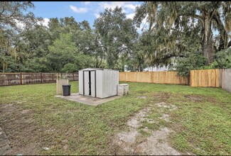 1137 E Hazzard Ave in Eustis, FL - Building Photo - Building Photo