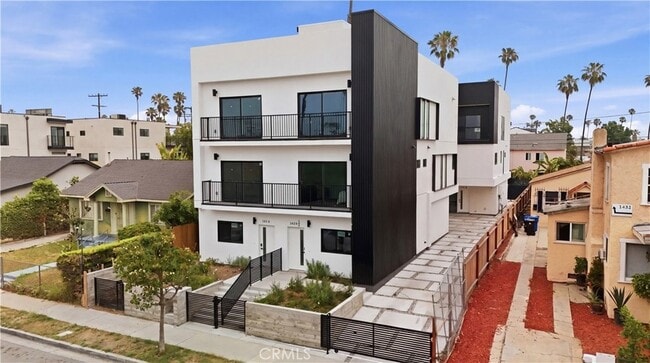 property at 1428 Cloverdale Ave