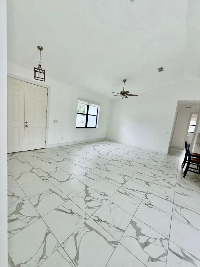 4128 Barbarossa Ave in Sebring, FL - Building Photo - Building Photo