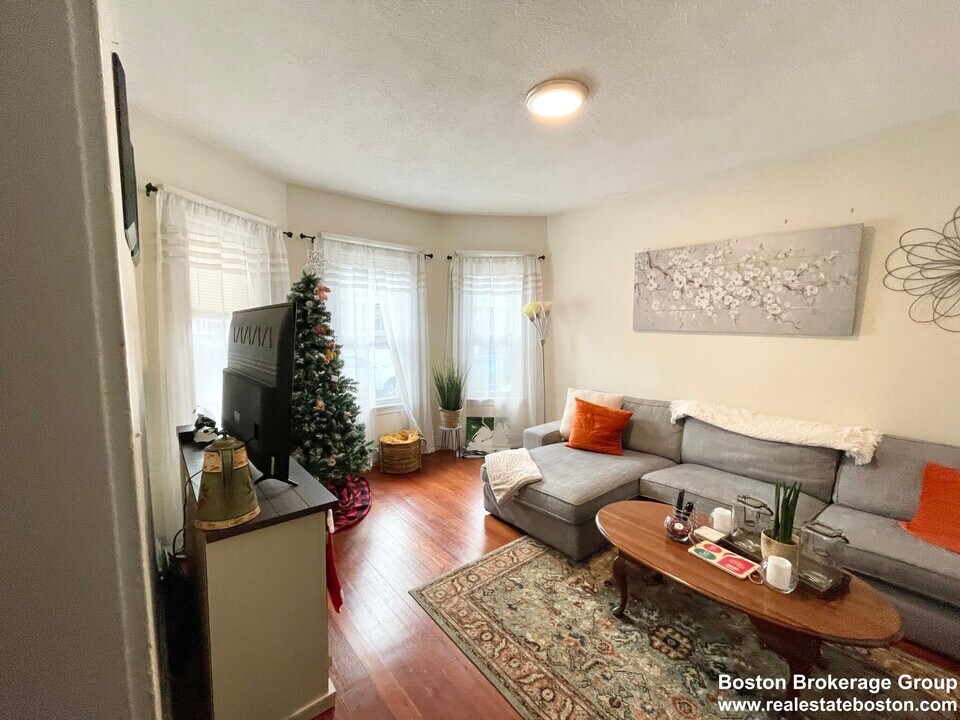 19 Eastman St, Unit #1 in Boston, MA - Building Photo