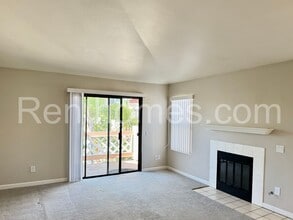 9438 Twin Trails Dr in San Diego, CA - Building Photo - Building Photo
