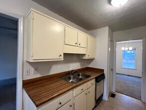 9416 Gooden Dr in Fayetteville, NC - Building Photo - Building Photo