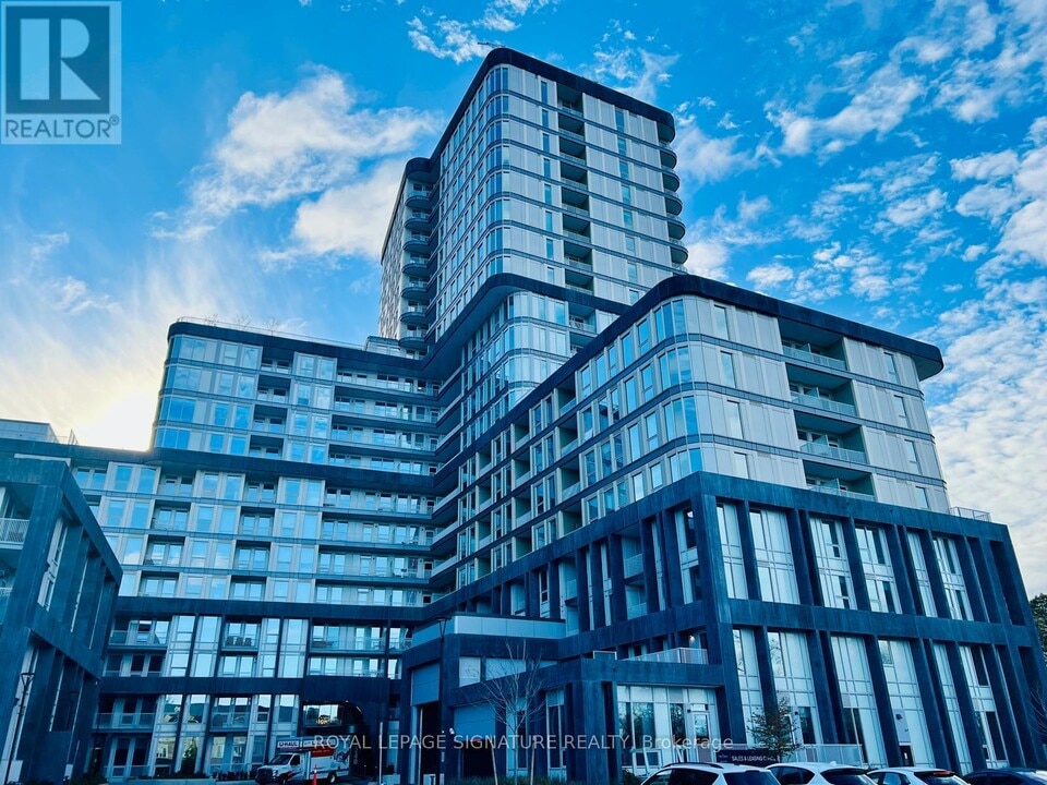 3240 William Coltson Ave in Oakville, ON - Building Photo