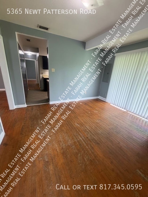 5365 Newt Patterson Rd in Mansfield, TX - Building Photo - Building Photo