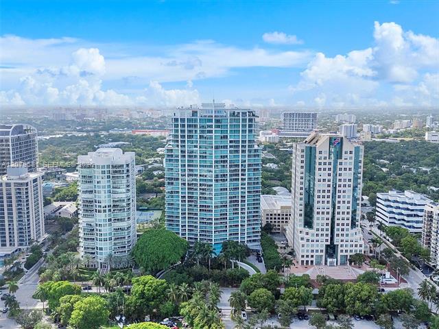 property at 2627 S Bayshore Dr