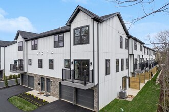 Butterfield Crest in Cincinnati, OH - Foto de edificio - Building Photo