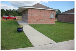 42493 Barry Ct in Hammond, LA - Building Photo - Building Photo