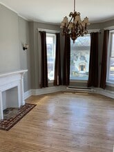 269 Douglas Ave in Elgin, IL - Building Photo - Building Photo