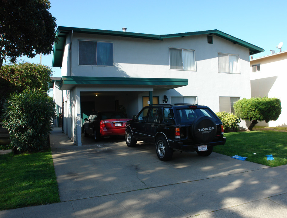 627 N Amphlett Blvd in San Mateo, CA - Building Photo