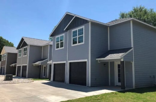 3320 Robin Ln in Texarkana, TX - Building Photo