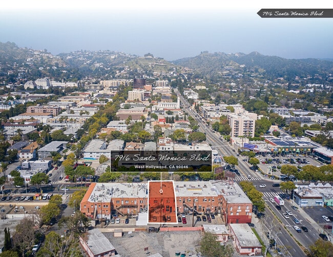 7916 Santa Monica Blvd in West Hollywood, CA - Building Photo - Building Photo