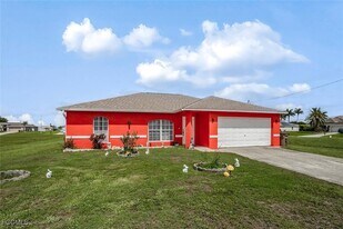 1228 NW 14th Pl in Cape Coral, FL - Building Photo