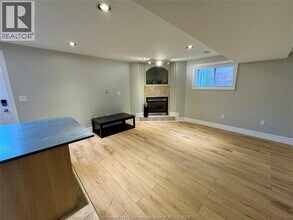 4642 Brunswick Ave in Windsor, ON - Building Photo - Building Photo