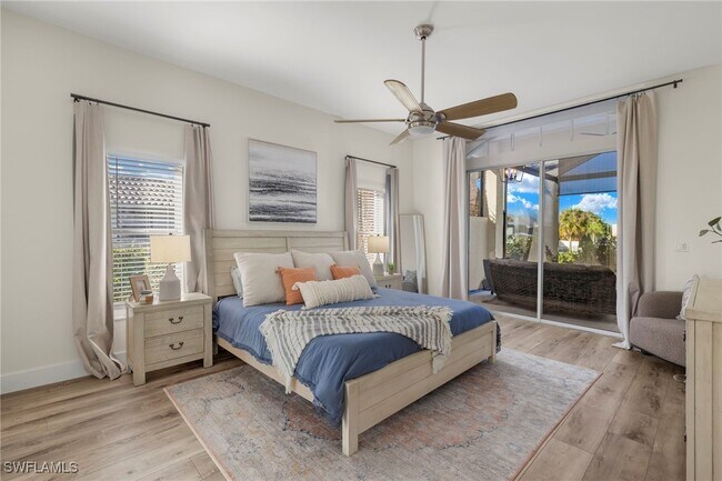 5661 Harborage Dr