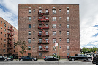 8809 Northern Blvd in Jackson Heights, NY - Building Photo - Building Photo