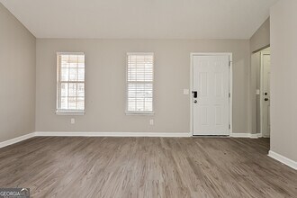 325 Countryside Ln in Covington, GA - Building Photo - Building Photo