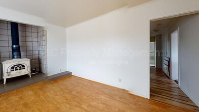 281 Pine Ave in Pacific Grove, CA - Building Photo - Building Photo