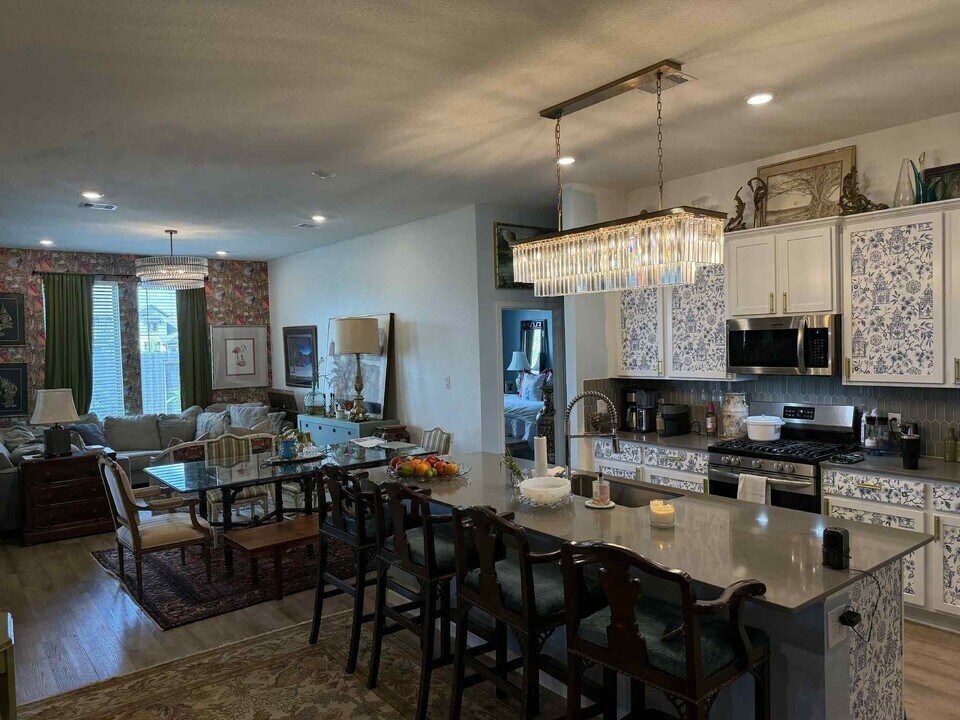 2913 Lago Costa Dr in Texas City, TX - Building Photo