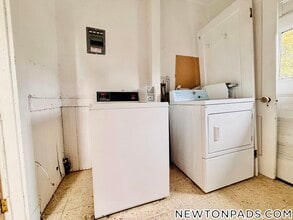 14 Hammondswood Rd in Newton, MA - Building Photo - Building Photo