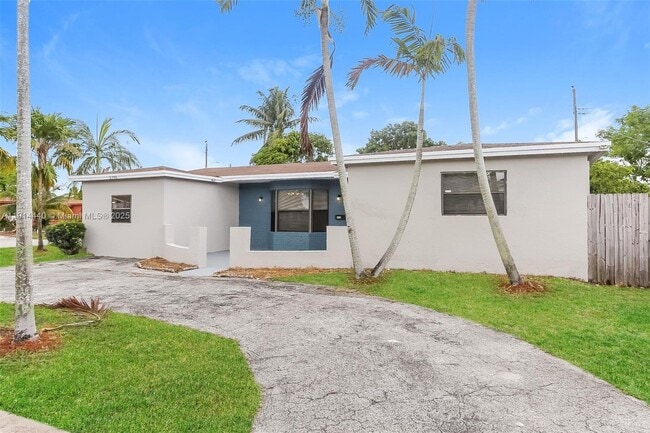 3391 NW 42nd St in Fort Lauderdale, FL - Building Photo - Building Photo