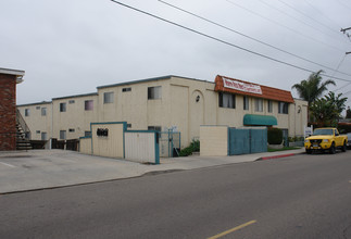 Iris Arms Apartments in Imperial Beach, CA - Building Photo - Building Photo