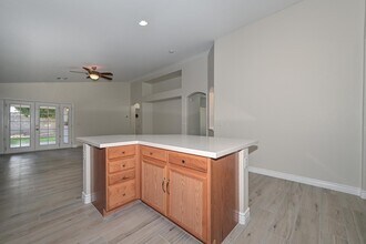 8119 W Tonto Ln in Peoria, AZ - Foto de edificio - Building Photo