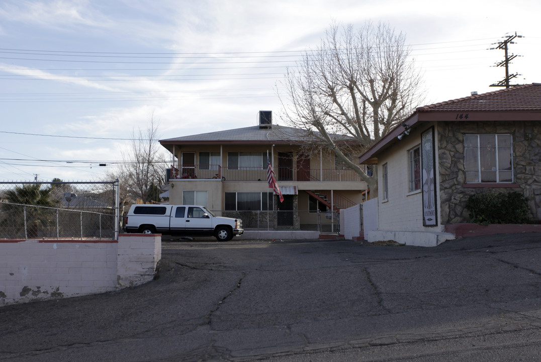 144 W Williams St in Barstow, CA - Building Photo