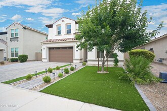 947 E Ladbroke Way in Gilbert, AZ - Foto de edificio - Building Photo