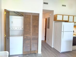 510 Fairwood Lakes Dr, Unit 19E in Myrtle Beach, SC - Foto de edificio - Building Photo