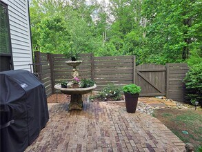 423 Johnson Ct in Alpharetta, GA - Building Photo - Building Photo