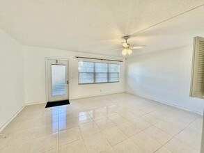 55 Fanshaw B in Boca Raton, FL - Building Photo - Building Photo