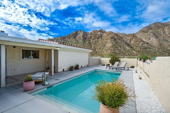 property at 53680 Avenida Montezuma