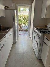 17051 NE 23rd Ave in North Miami Beach, FL - Building Photo - Building Photo