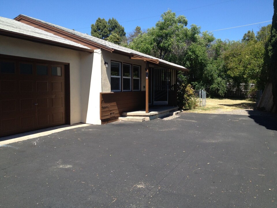 132-136 Stenner St in San Luis Obispo, CA - Foto de edificio