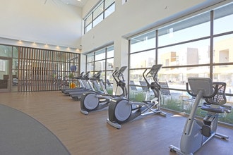 Sutter Green Apartments in Sacramento, CA - Building Photo - Interior Photo