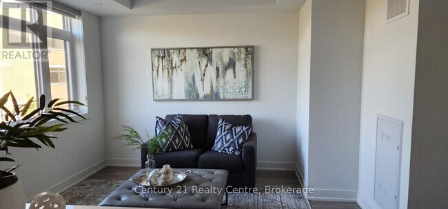 1115 Douglas McCurdy Cmn in Mississauga, ON - Building Photo - Building Photo