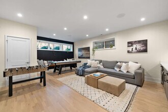 1307 N Bell Ave in Chicago, IL - Building Photo - Building Photo