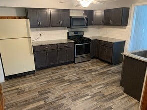 3943 Wright Ave in St. Ann, MO - Building Photo - Building Photo