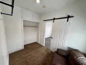 1728 Ash St, Unit 1730 in Scranton, PA - Foto de edificio - Building Photo