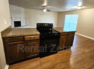 7304 Lea Pl in Fort Worth, TX - Foto de edificio - Building Photo
