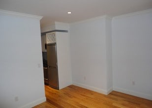 410 E 64th St in New York, NY - Building Photo - Floor Plan