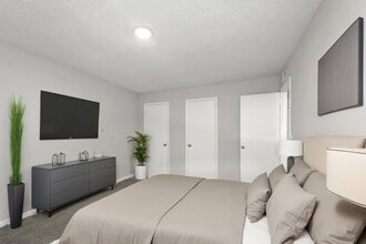 Sumner Estates in Hendersonville, TN - Building Photo - Building Photo