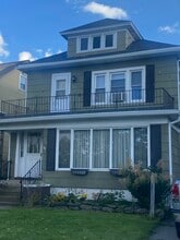 241 Tacoma Ave in Buffalo, NY - Foto de edificio - Building Photo