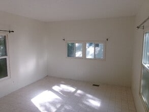 1321-1323 N Five Mile Rd in Boise, ID - Building Photo - Building Photo