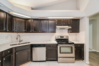 1841 Quebec Ct in Middleburg, FL - Building Photo - Building Photo