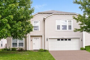 2950 Hearthside Dr in Greenwood, IN - Building Photo