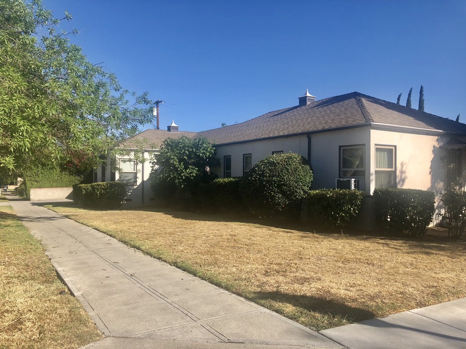 703-705 S. Sixth Street, (540 E. Cedar) in Burbank, CA - Building Photo